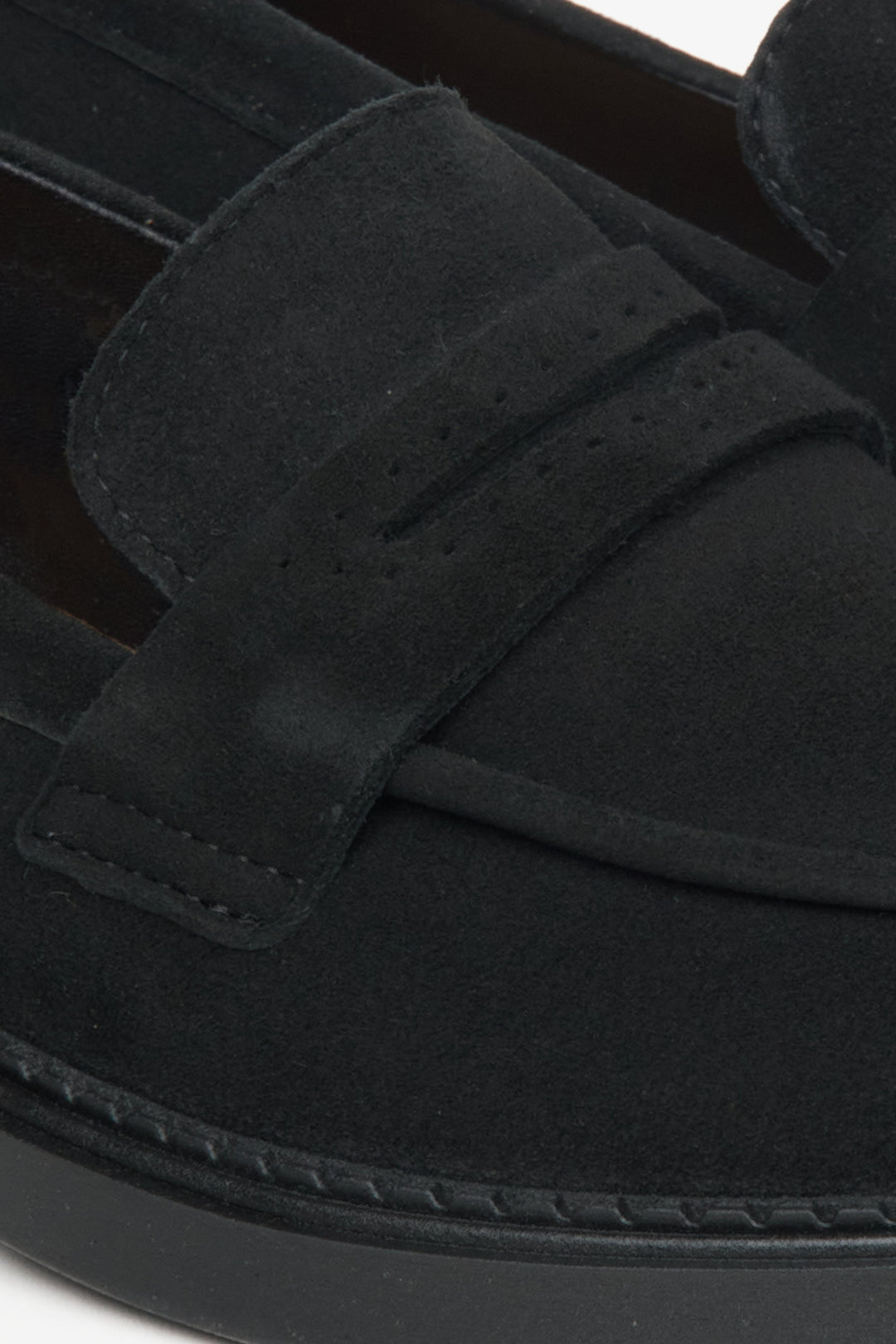 Paaransicht: klassische schwarze Loafer für Damen aus echtem Velours Estro ER00114532