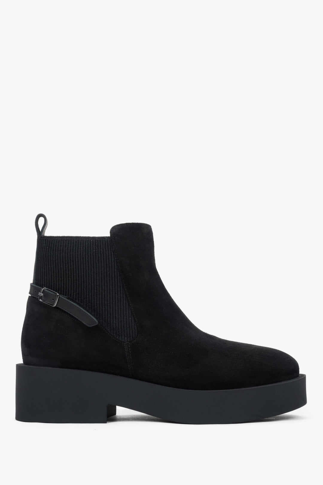 Schwarze Damen Plateau Chelsea-Boots aus Velours Estro ER00118243.
