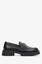Schwarze Loafer aus italienischem Leder mit markanter Plateausohle Estro ER00114647.
