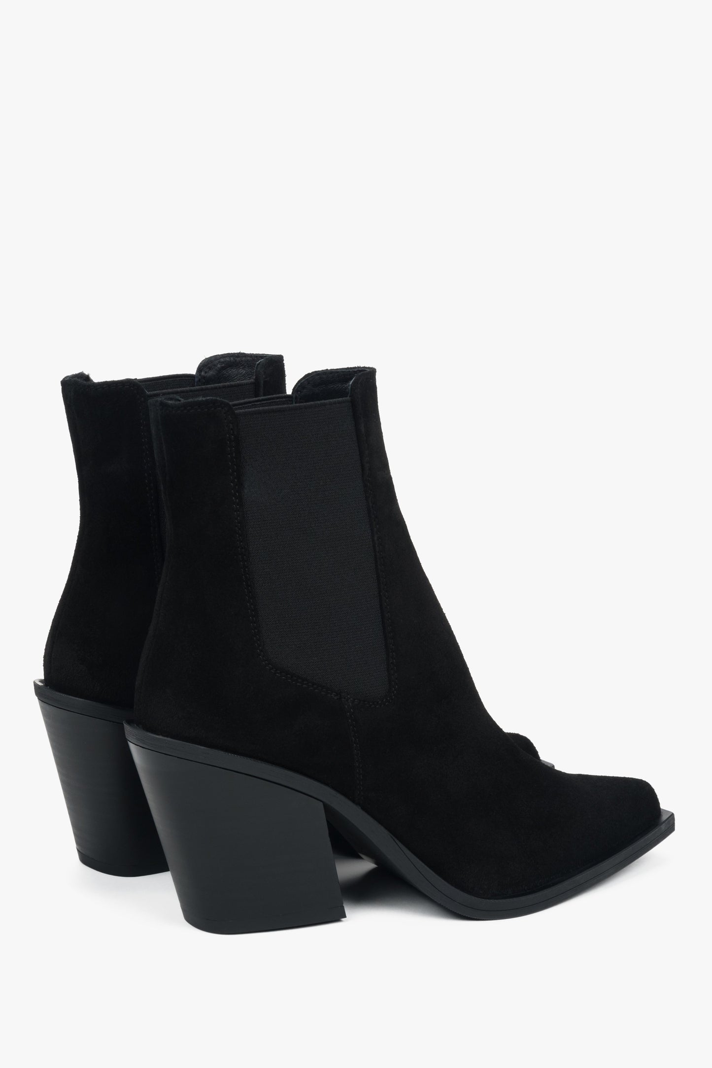 Klassische schwarze Westernstiefel aus weichem italienischem Echt-Leder für Damen.