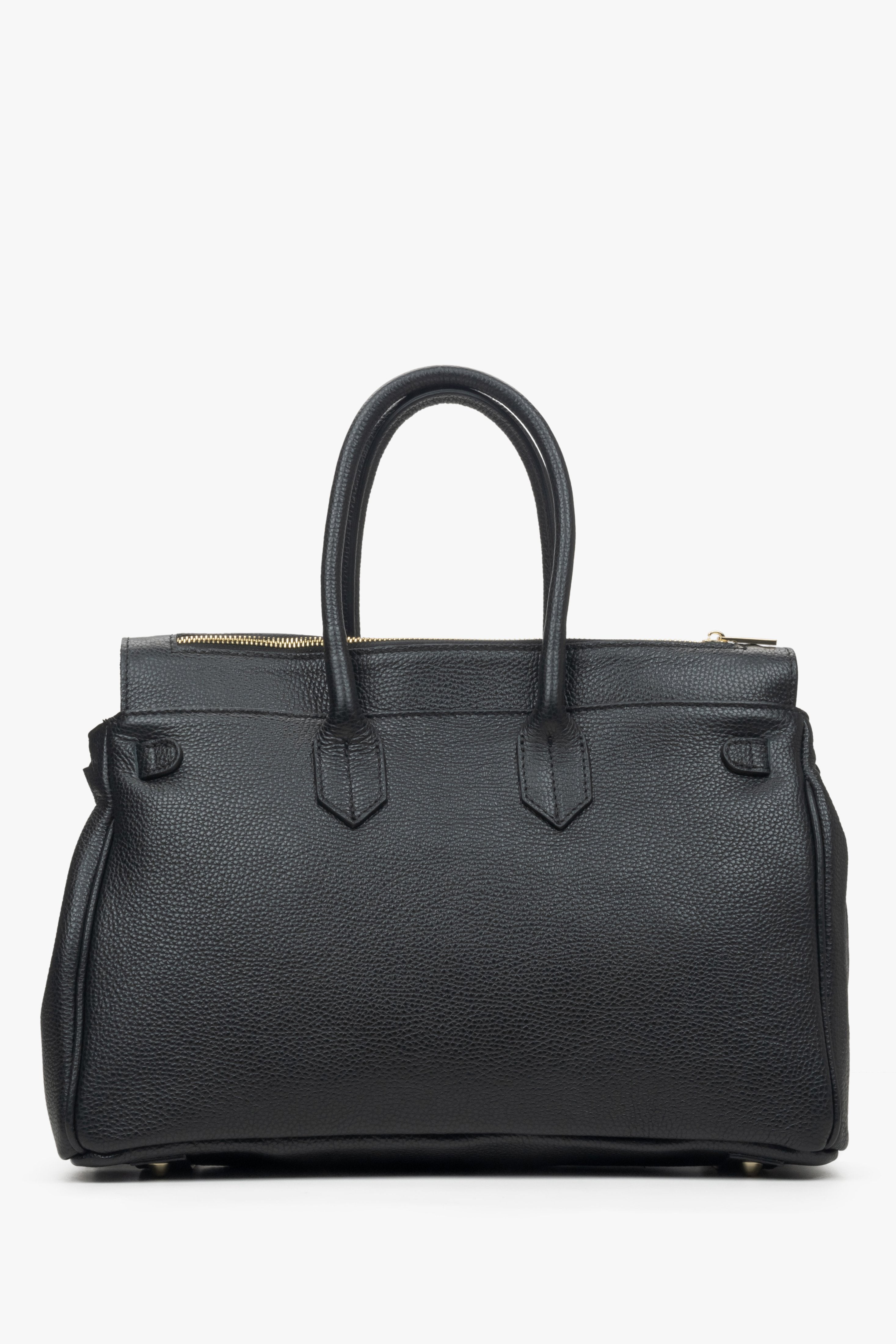 Elegante schwarze Henkeltasche – das perfekte Accessoire für Business-Meetings und besondere Anlässe.