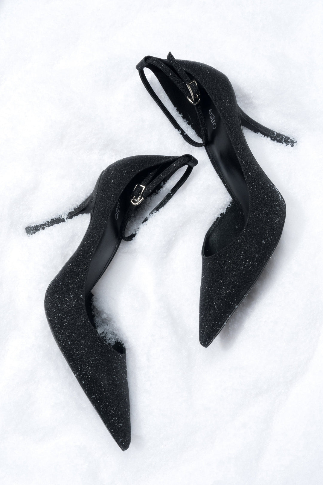 Schwarze Damen-Pumps mit hohem Absatz und Schnalle Estro ER00118468.