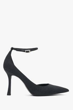 Schwarze Damen-Pumps von Estro mit hohem Absatz und eleganter Schnalle. 