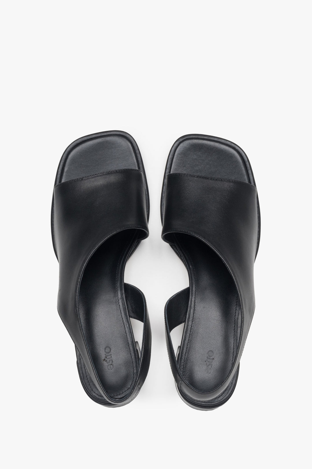 Komfortable schwarze Sandalen mit breitem Zehenbereich, ESTRO ER00116928