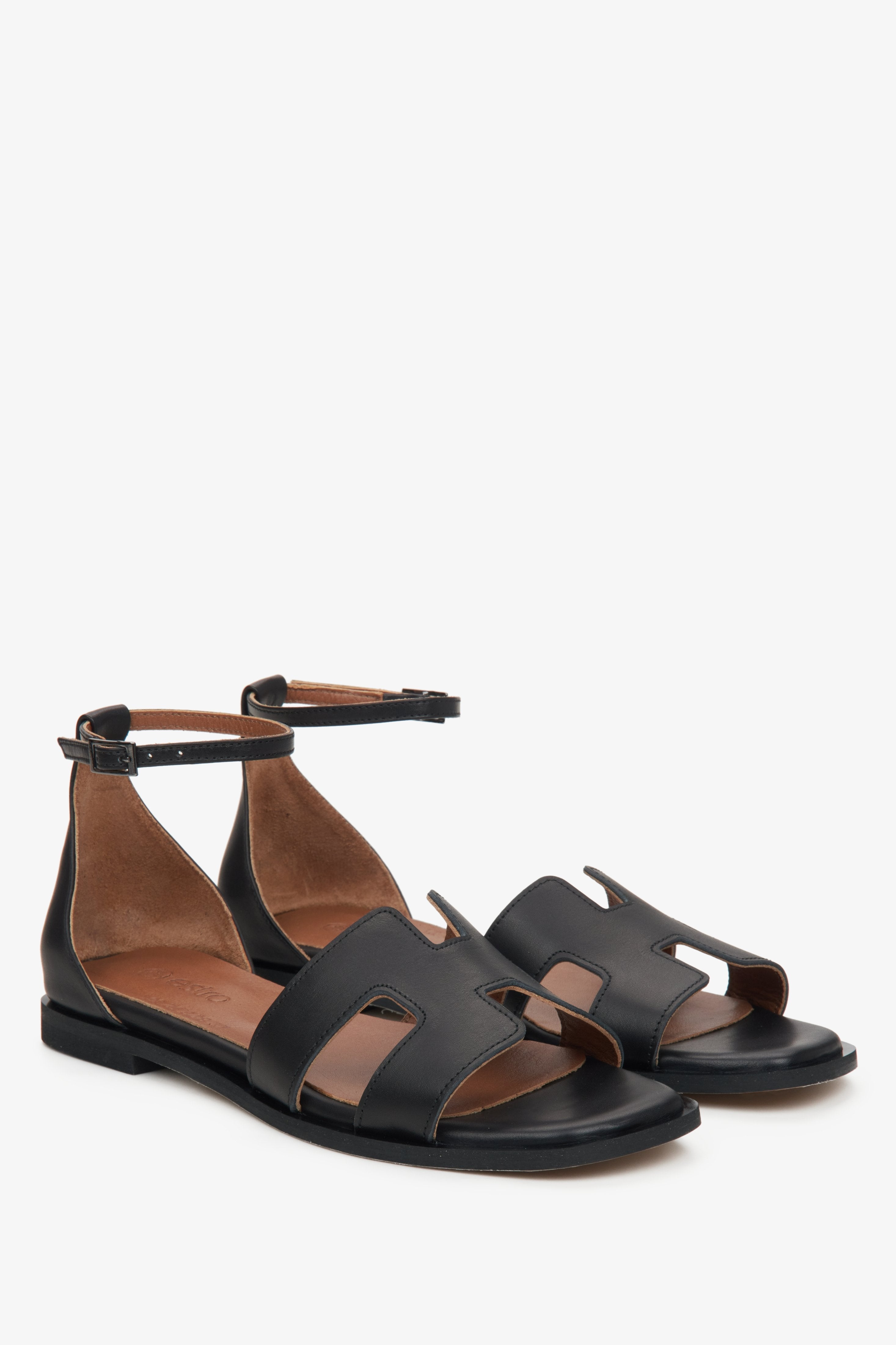 Schwarze Damen-Sandalen von Estro.
