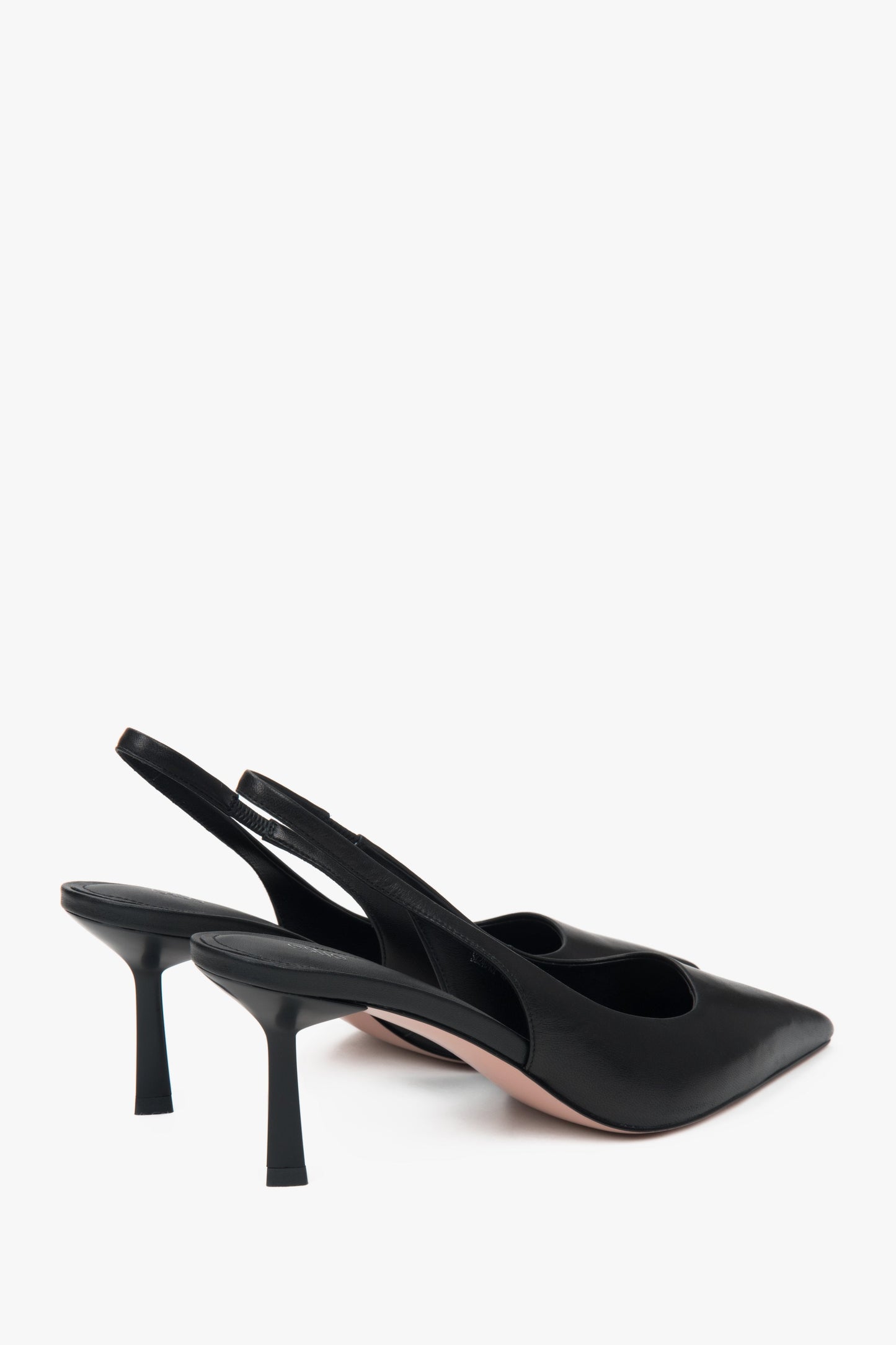Schwarze Pumps mit spitzer Kappe und Riemen Estro ER00116972