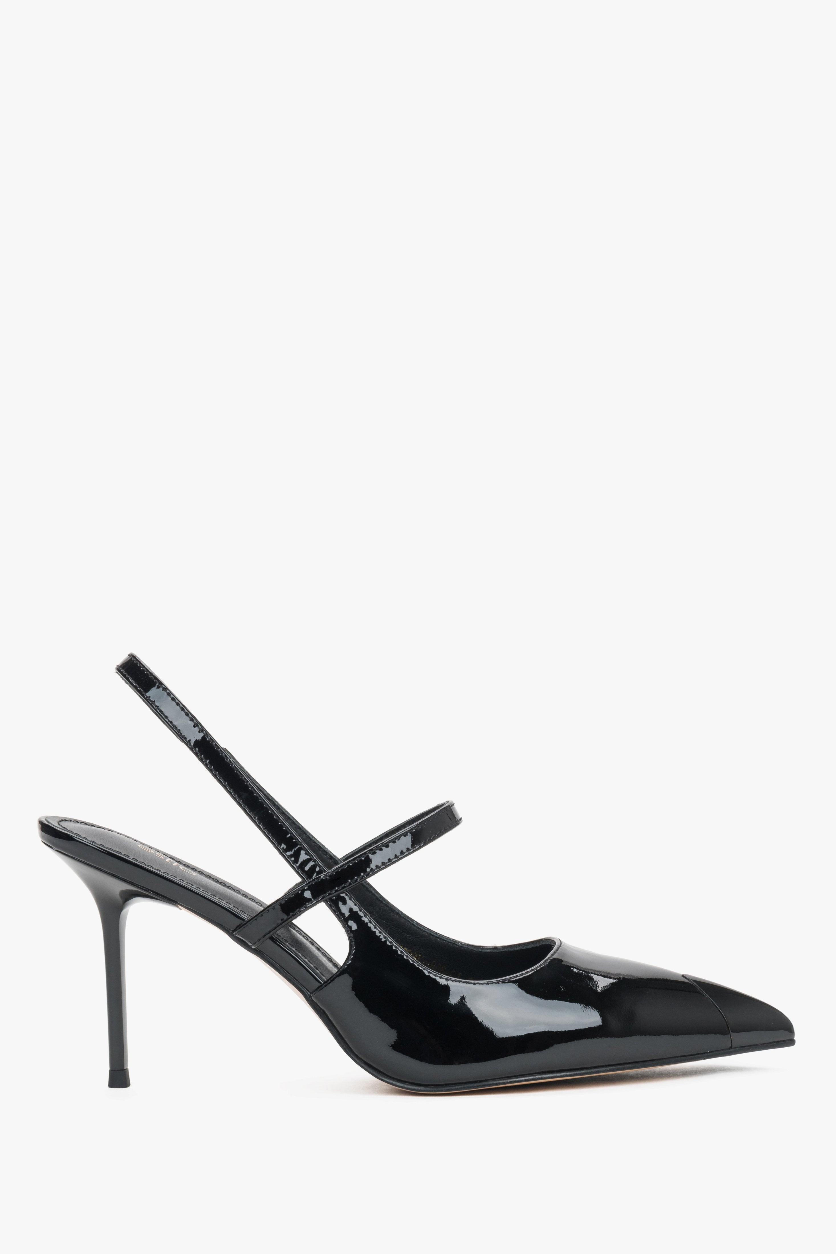 Schwarze Lackleder-Pumps mit Stilettoabsatz und stabilisierendem Riemen