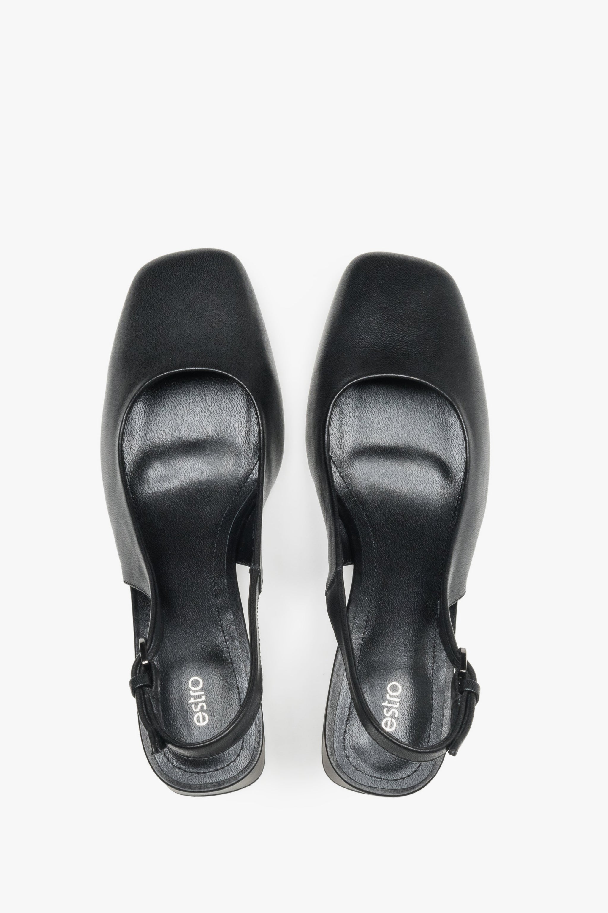 Paar schwarze Slingback-Pumps aus Leder mit Blockabsatz