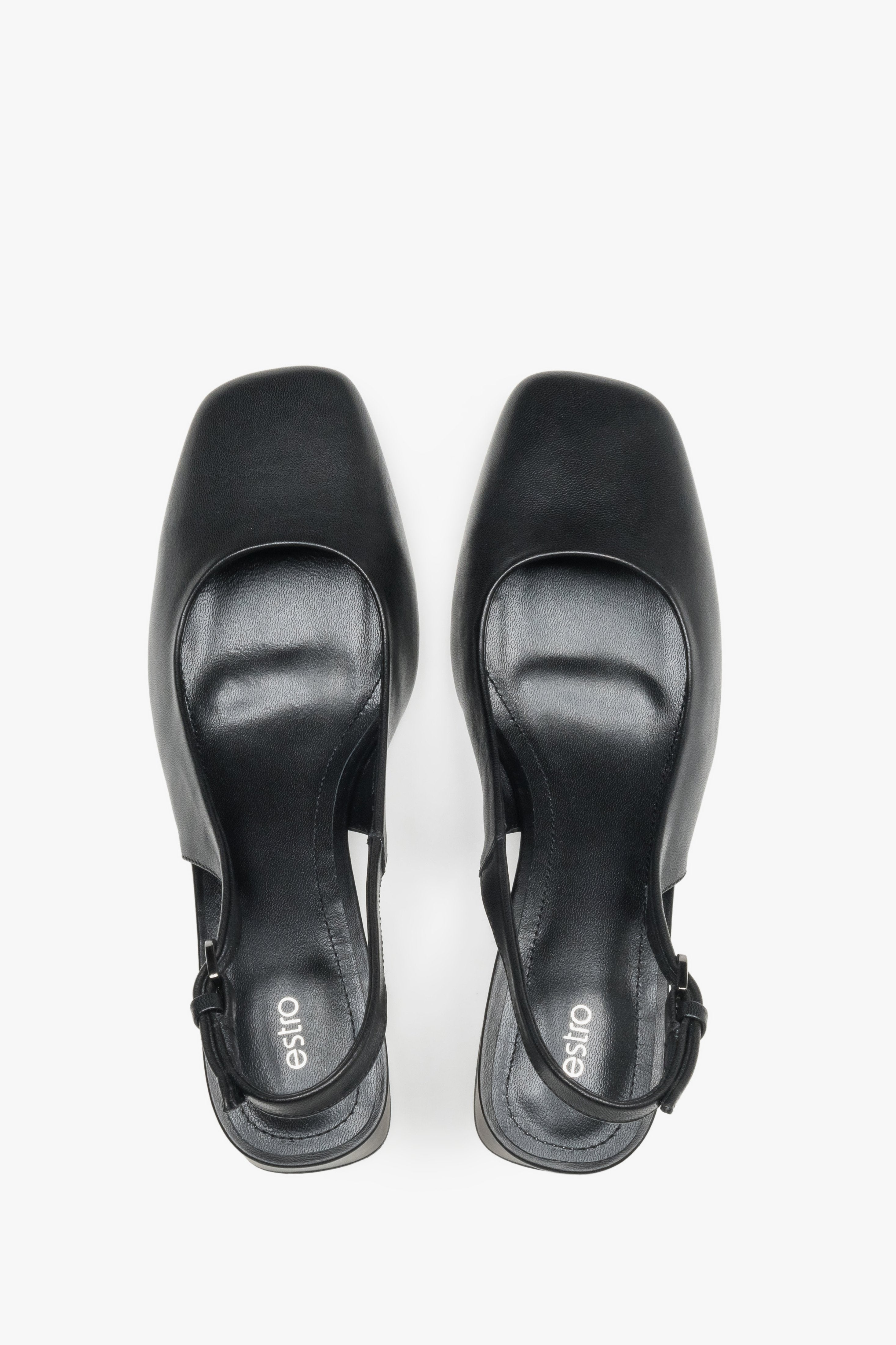 Paar schwarze Slingback-Pumps aus Leder mit Blockabsatz