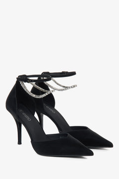 Elegante schwarze Damen-Pumps aus strukturiertem Leder.