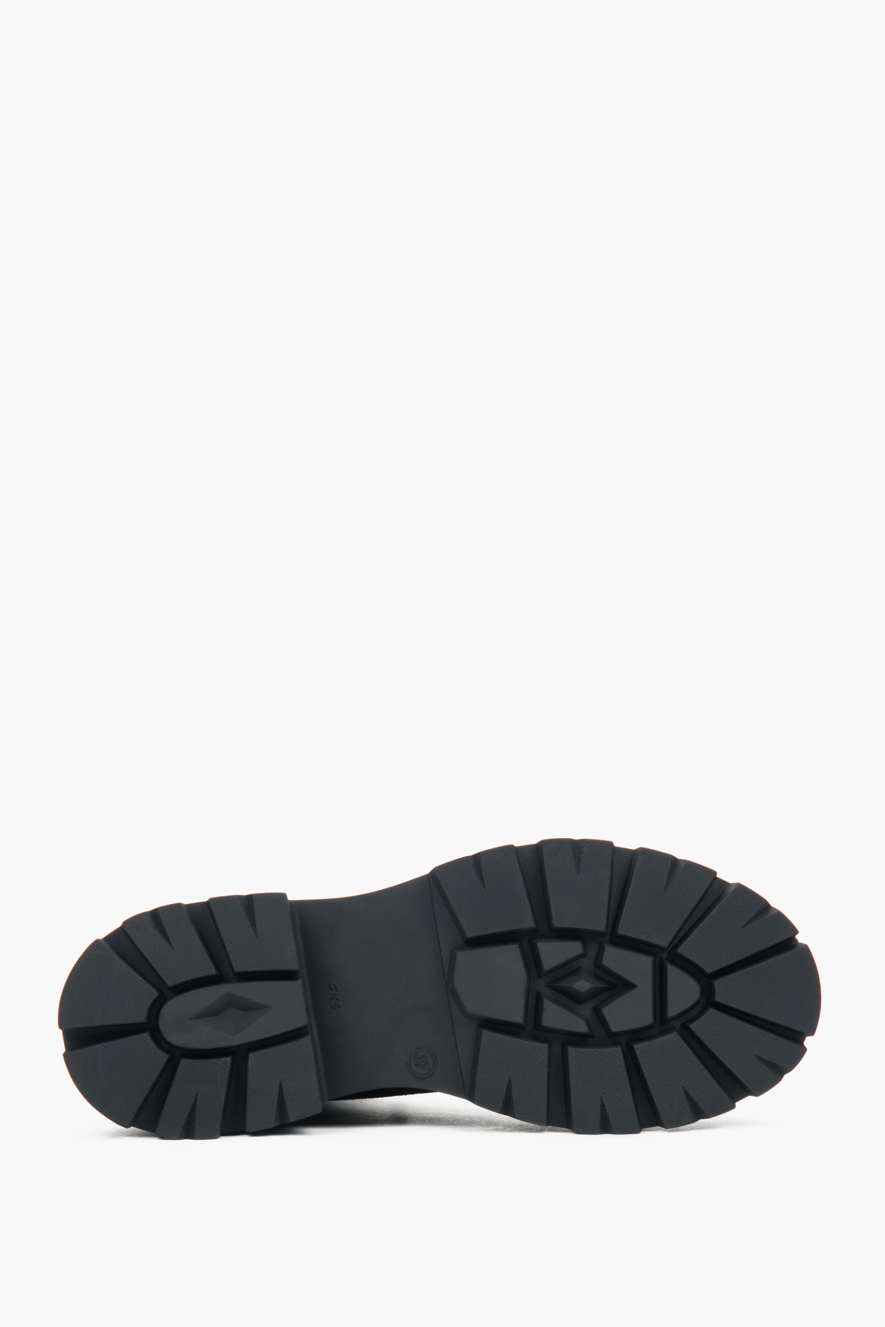 Vielseitige schwarze Stiefeletten, die im Büro und am Abend für warme Füße und einen eleganten Look sor