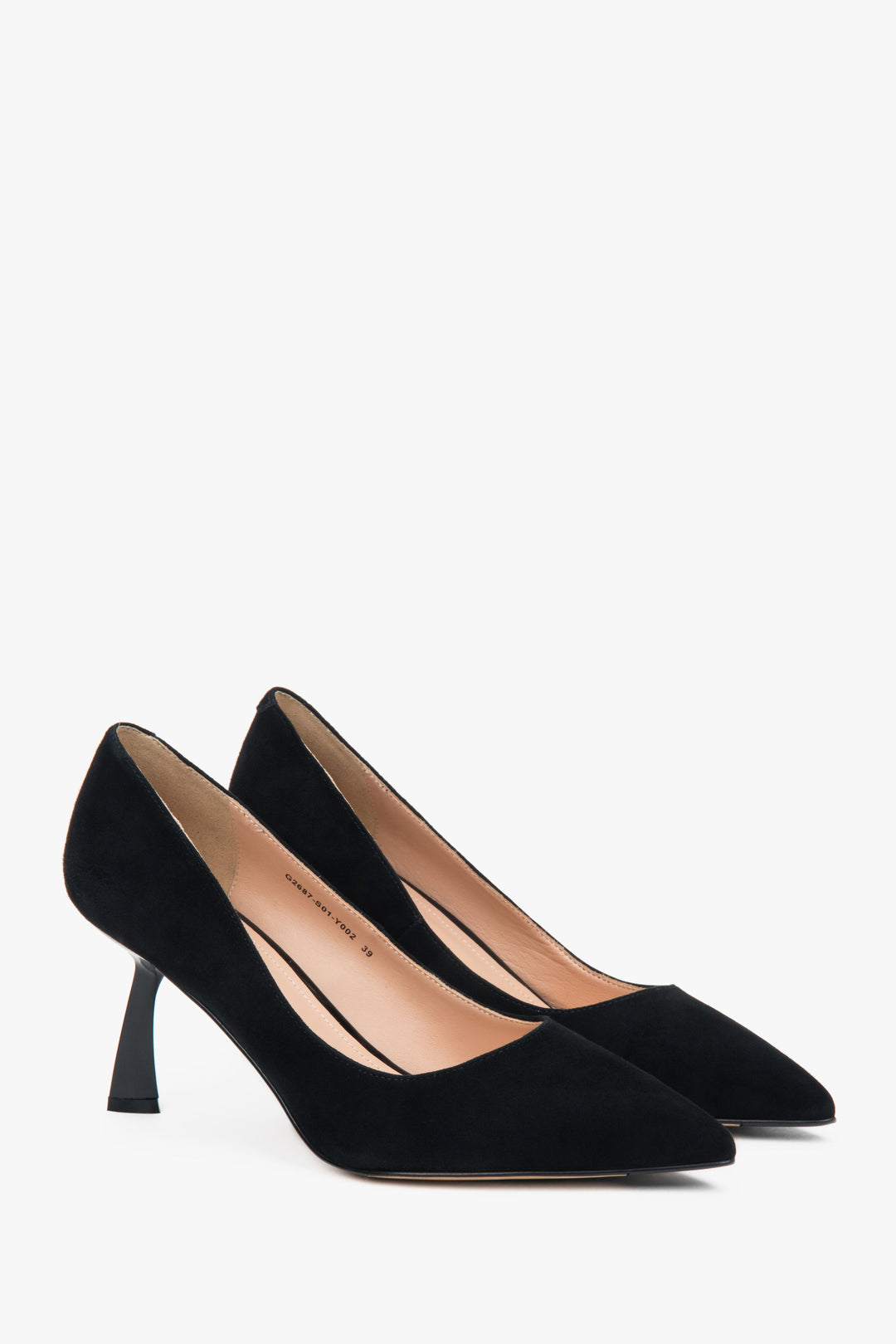  Elegante schwarze Damen-Stilettos von Estro, gefertigt aus luxuriösem, natürlichem Veloursleder, mit edler, spitzer Zehenpartie.