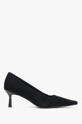 Schwarze Damen-Pumps mit spitzer Kappe aus weichem Velours Estro ER00118177.