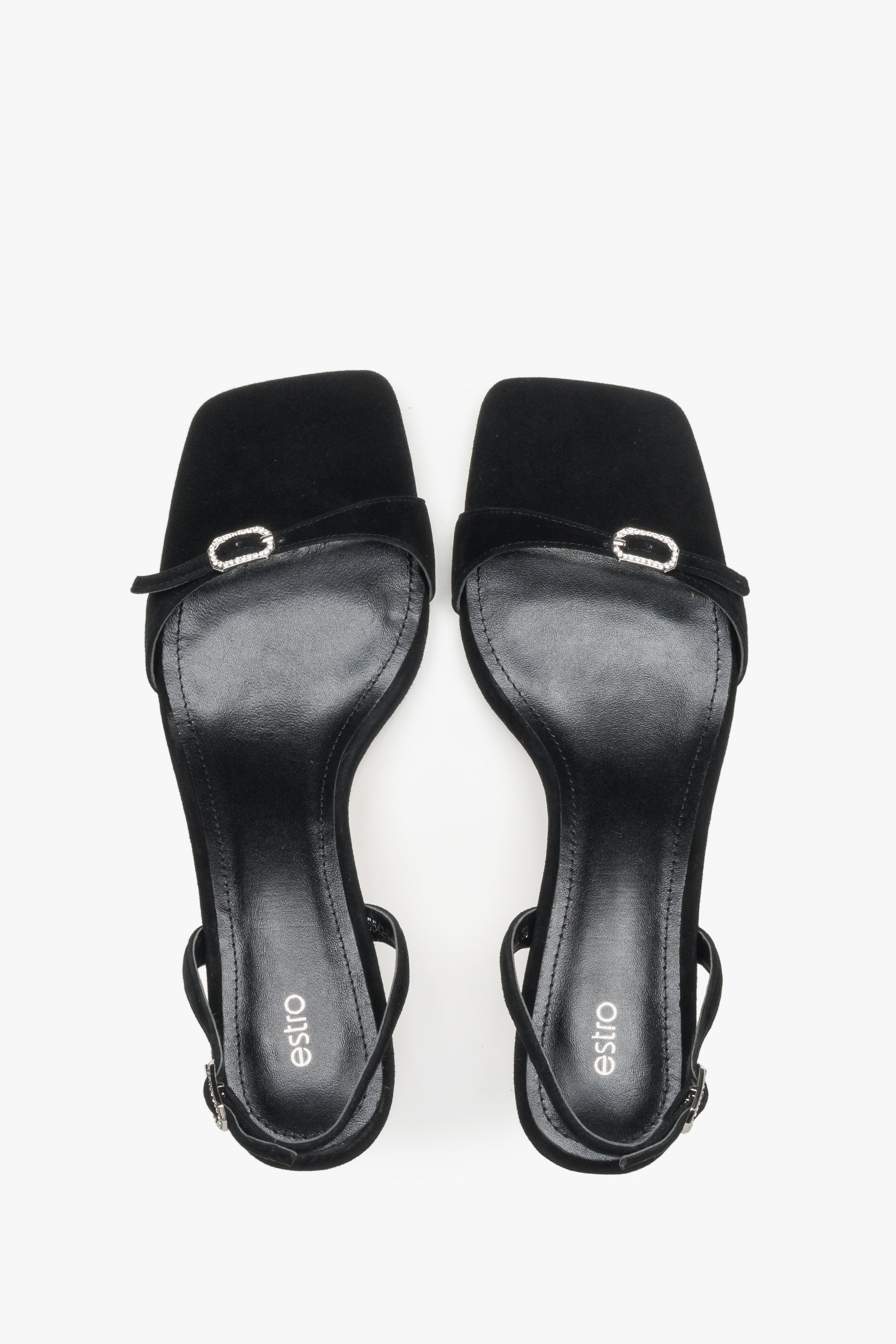 Paar schwarze Velours-Sandalen mit funkelnden Schnallen von Estro