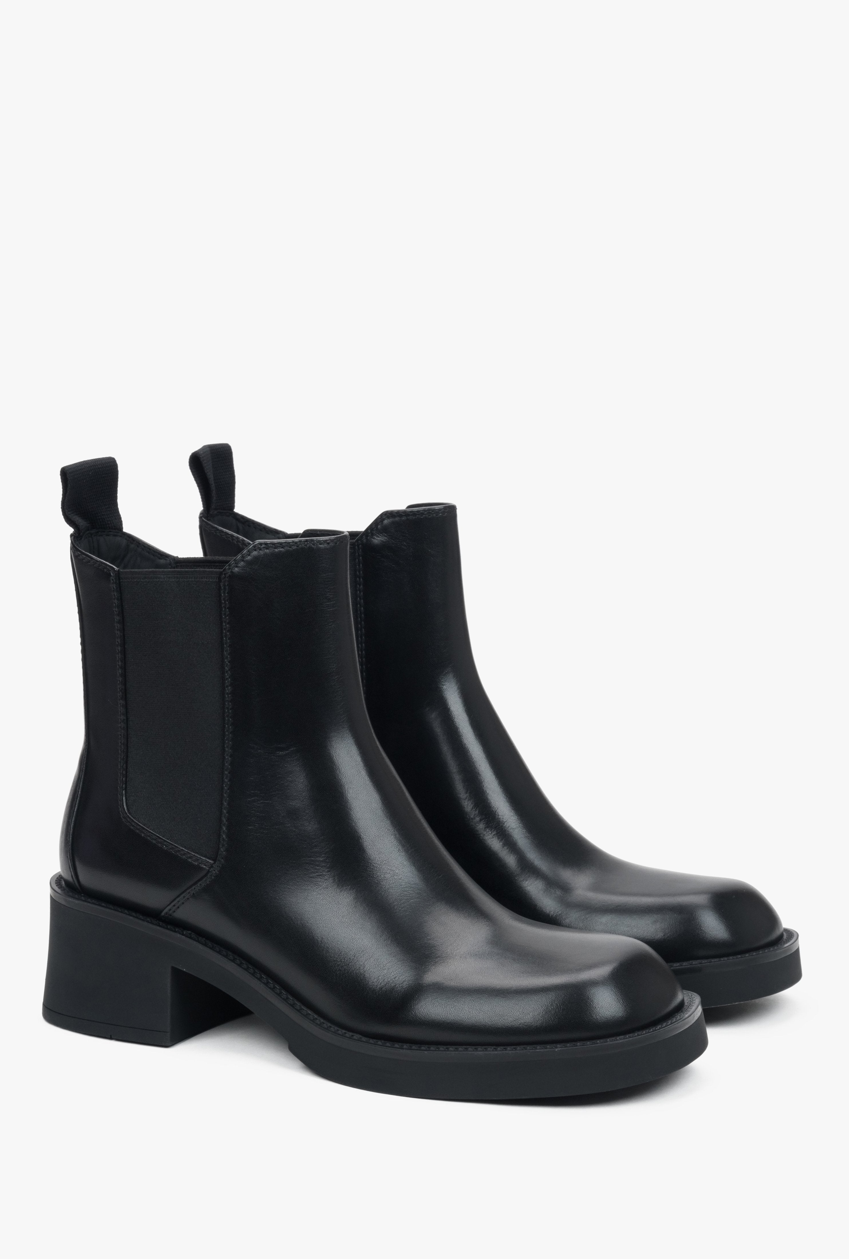 Schwarze Damen-Chelsea-Boots von Estro aus echtem Leder mit komfortablem Absatz.