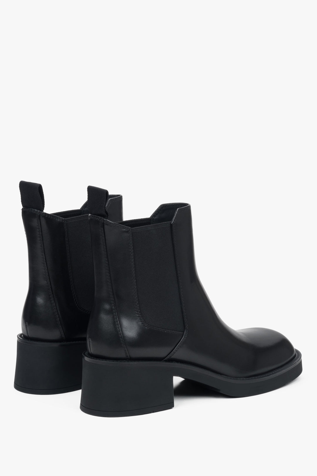 Bequeme Damen-Chelsea-Boots mit Absatz in Schwarz, aus echtem Leder von Estro.