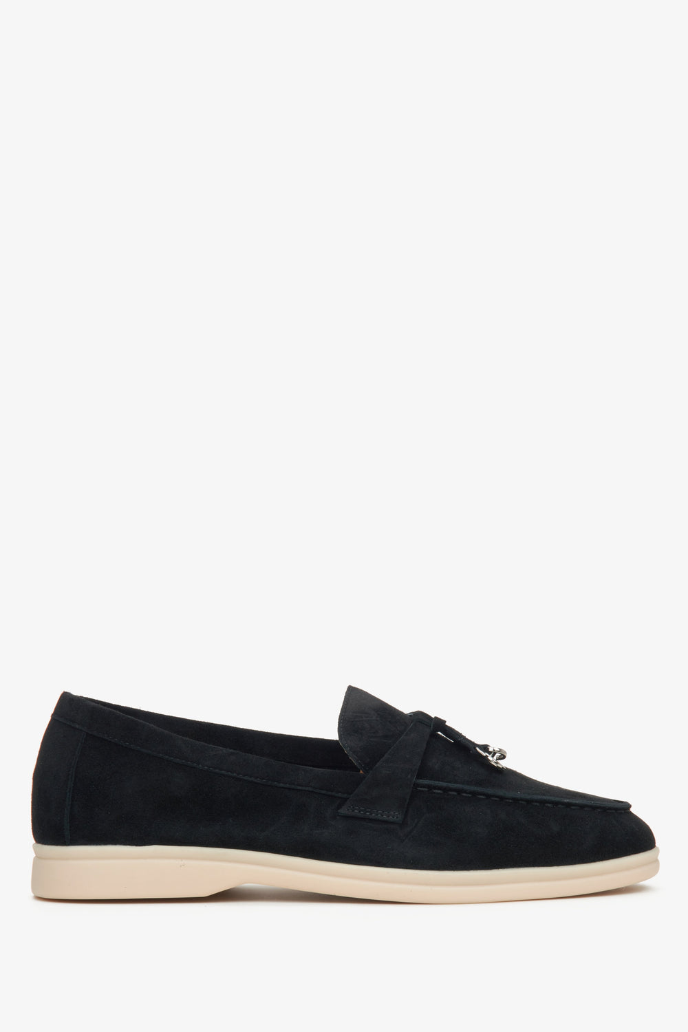 Schwarzer Damen-Tasselloafer aus edlem Velours Estro ER00115750.
