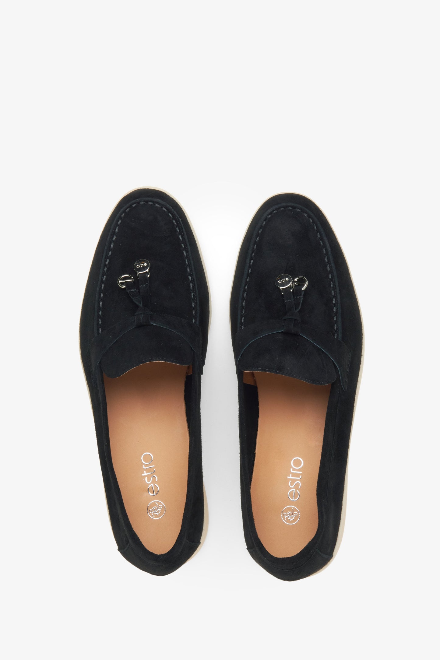 Estro schwarze Velours-Damen-Slipper – Draufsicht.