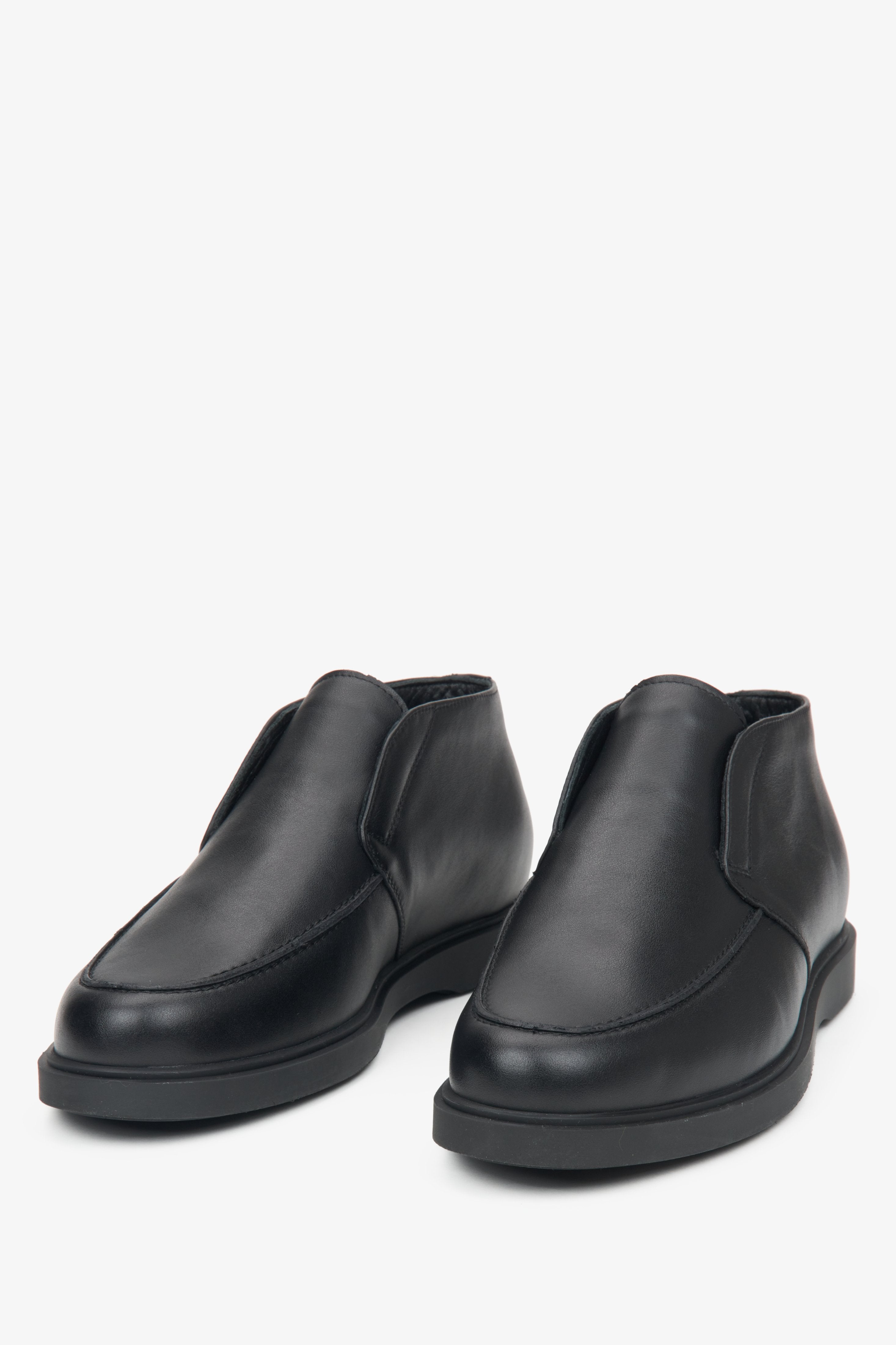 Schwarze Herren-Loafer aus echtem Leder von Estro.