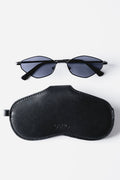 Schwarzes Brillenetui aus Echtleder mit Sonnenbrille Vorderansicht