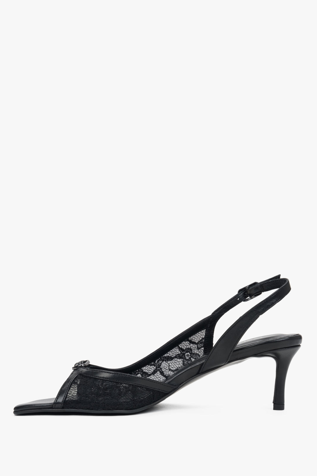 Elegante Damen-Sandaletten mit dekorativer Spitze – Estro ER00117437