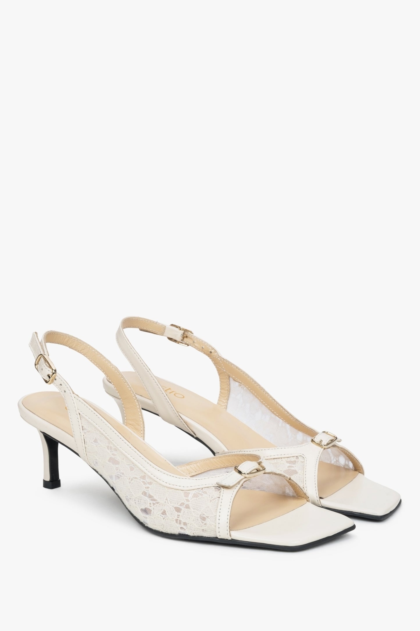 Seitenansicht weißer Slingback-Heels von Estro Estro ER00117438
