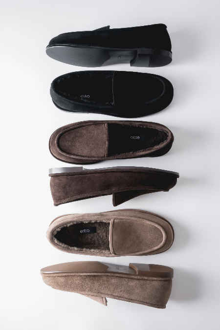 Exklusive Kollektion von Slip-on-Mokassins aus samtigem Veloursleder