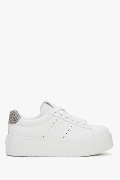 Weißer Ledersneaker für Damen mit markanter Chunky-Sohle Estro ER00117130.
