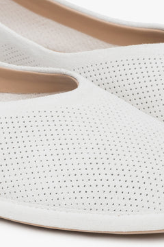 Rückansicht der Ballerinas mit weicher Fersenkappe – Estro ER00116923