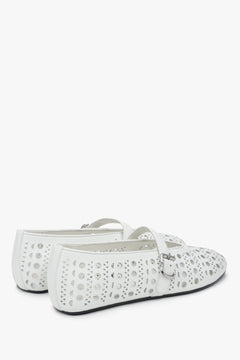 Stylische weiße Damen-Ballerinas aus natürlichem Leder Estro ER00116977.