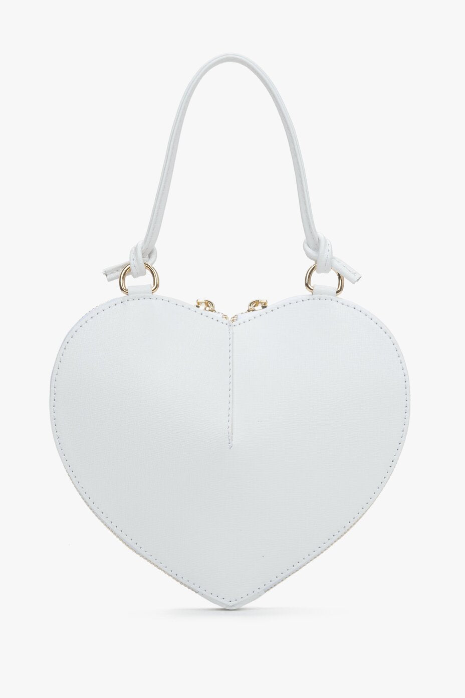Elegante weiße Handtasche in Herzform als perfektes Accessoire.
