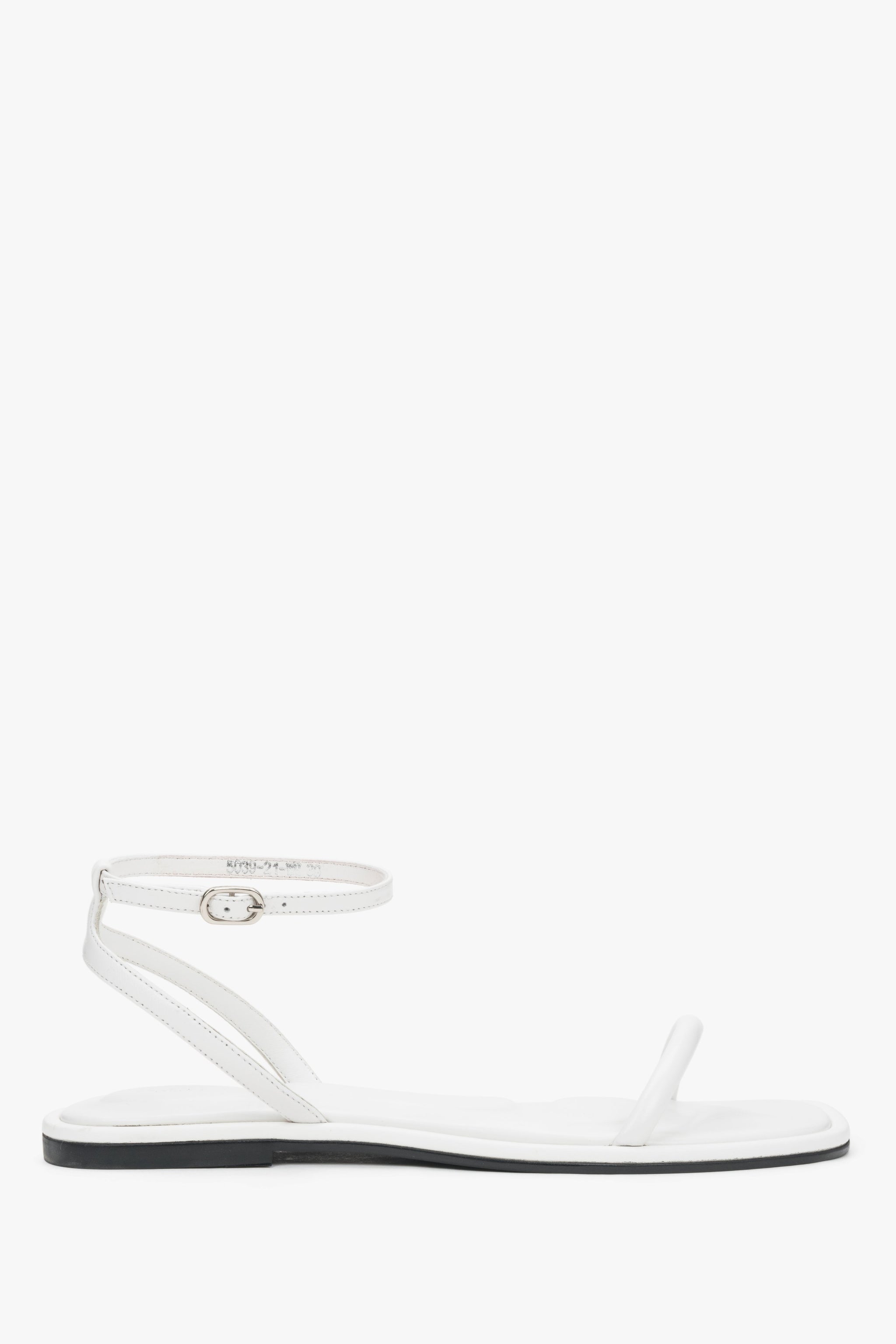 Weiße Damen Sandalen aus Leder mit flacher Sohle von Estro