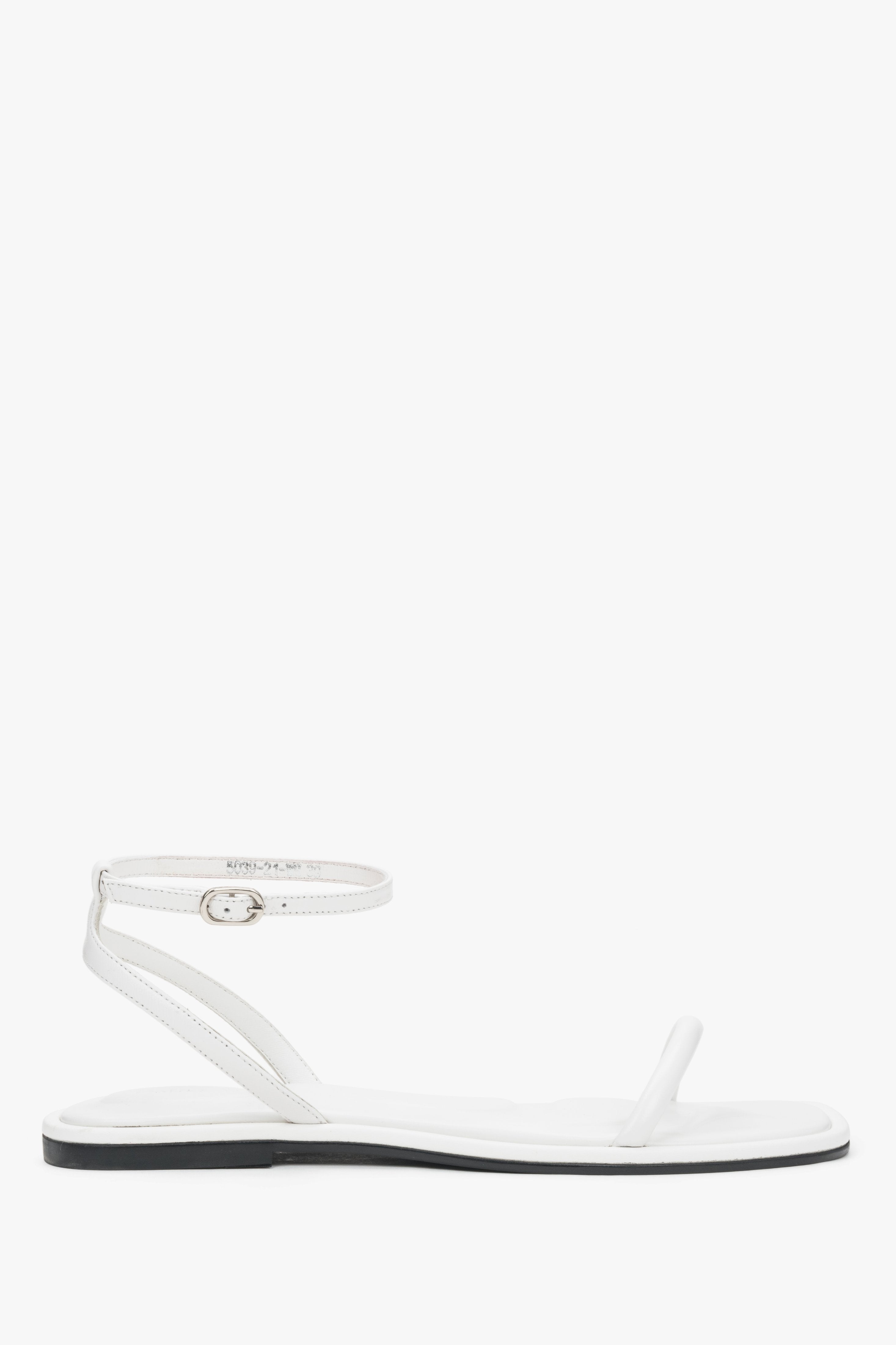 Weiße Damen Sandalen aus Leder mit flacher Sohle von Estro