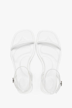 Paar weiße Damen Sandalen aus Leder von Estro