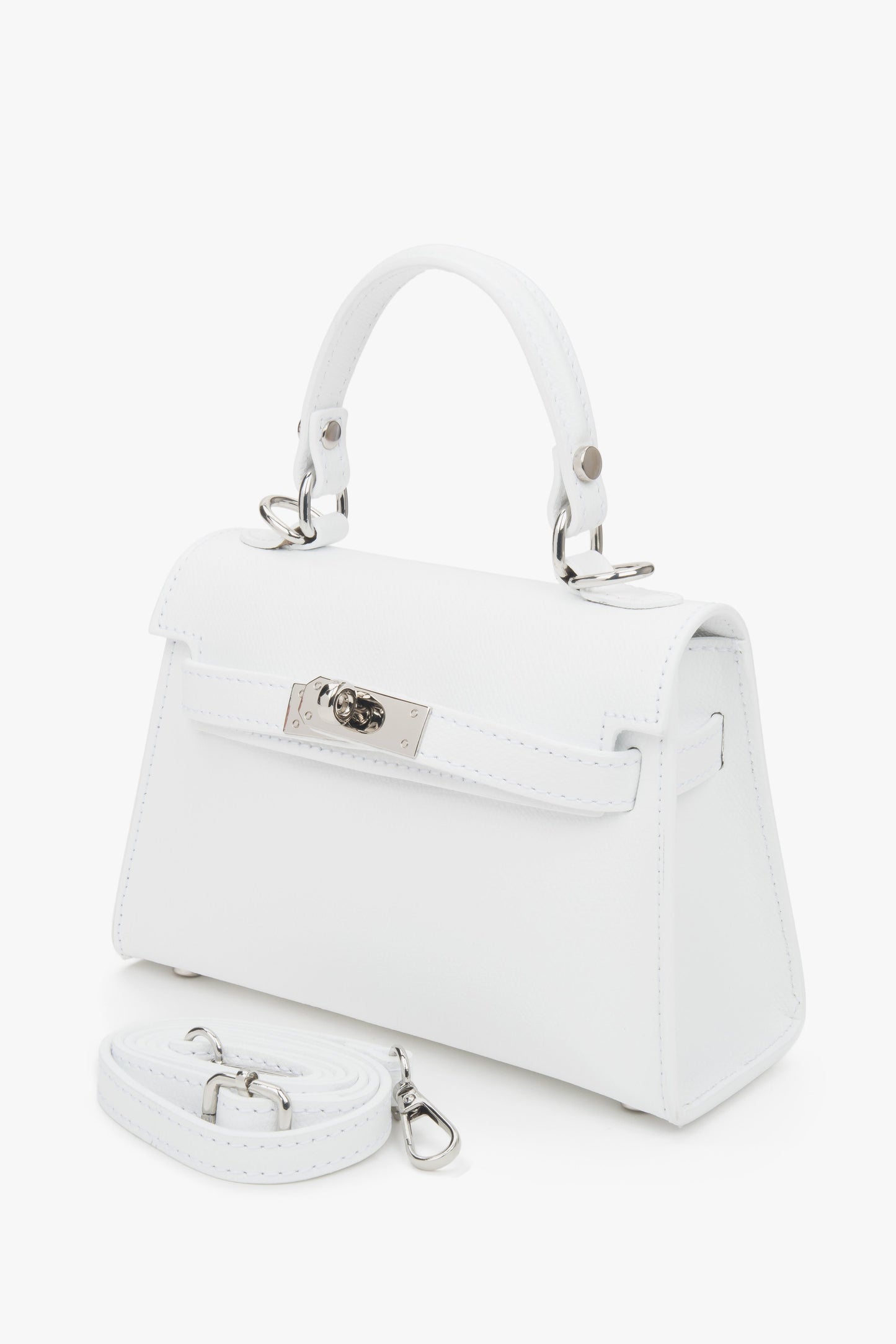Die kleine weiße Satchel-Tasche von Estro.