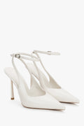Angewinkelte Ansicht der weißen Damen-Slingback-Pumps aus echtem Leder.
