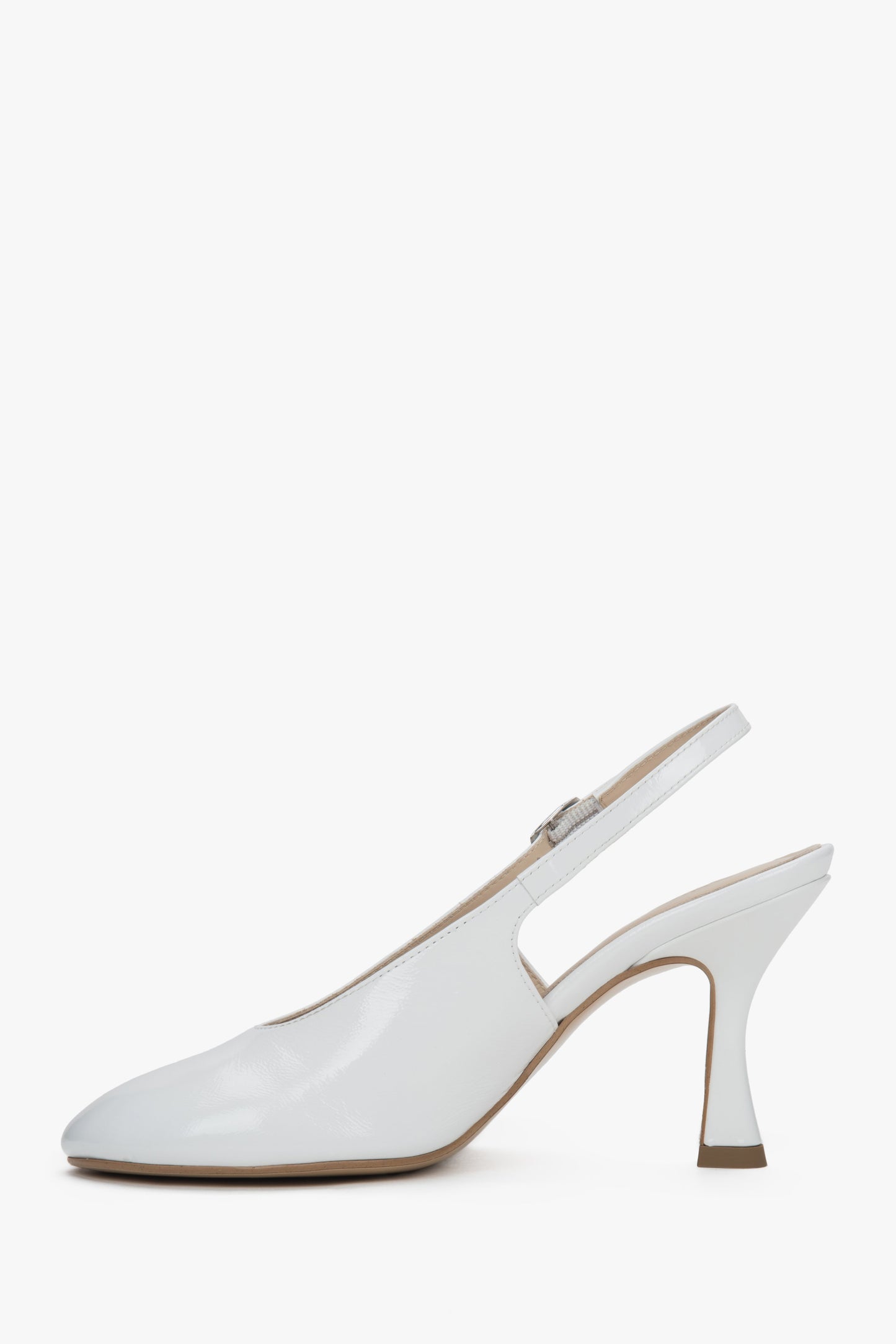 Sommerschuhe mit Absatz aus italienischem Lackleder – Estro ER00117541
