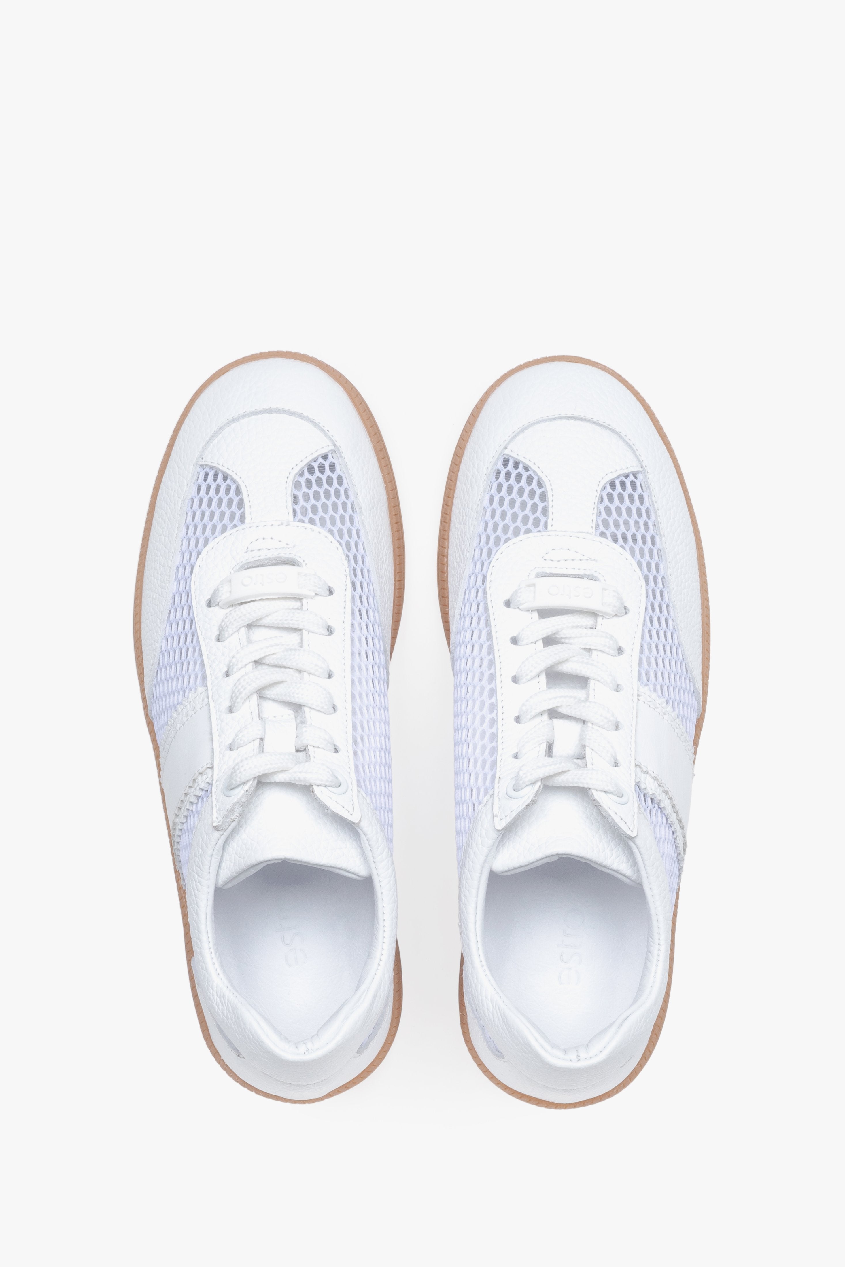 Weiße Damen-Sneaker aus Leder und Mesh als Paar in Draufsicht