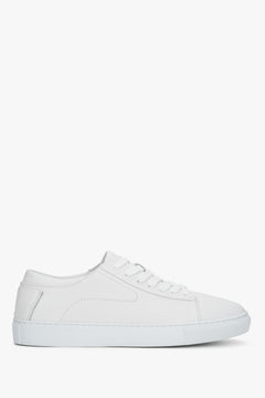 Profilansicht der weißen Echtleder-Sneaker von Estro.