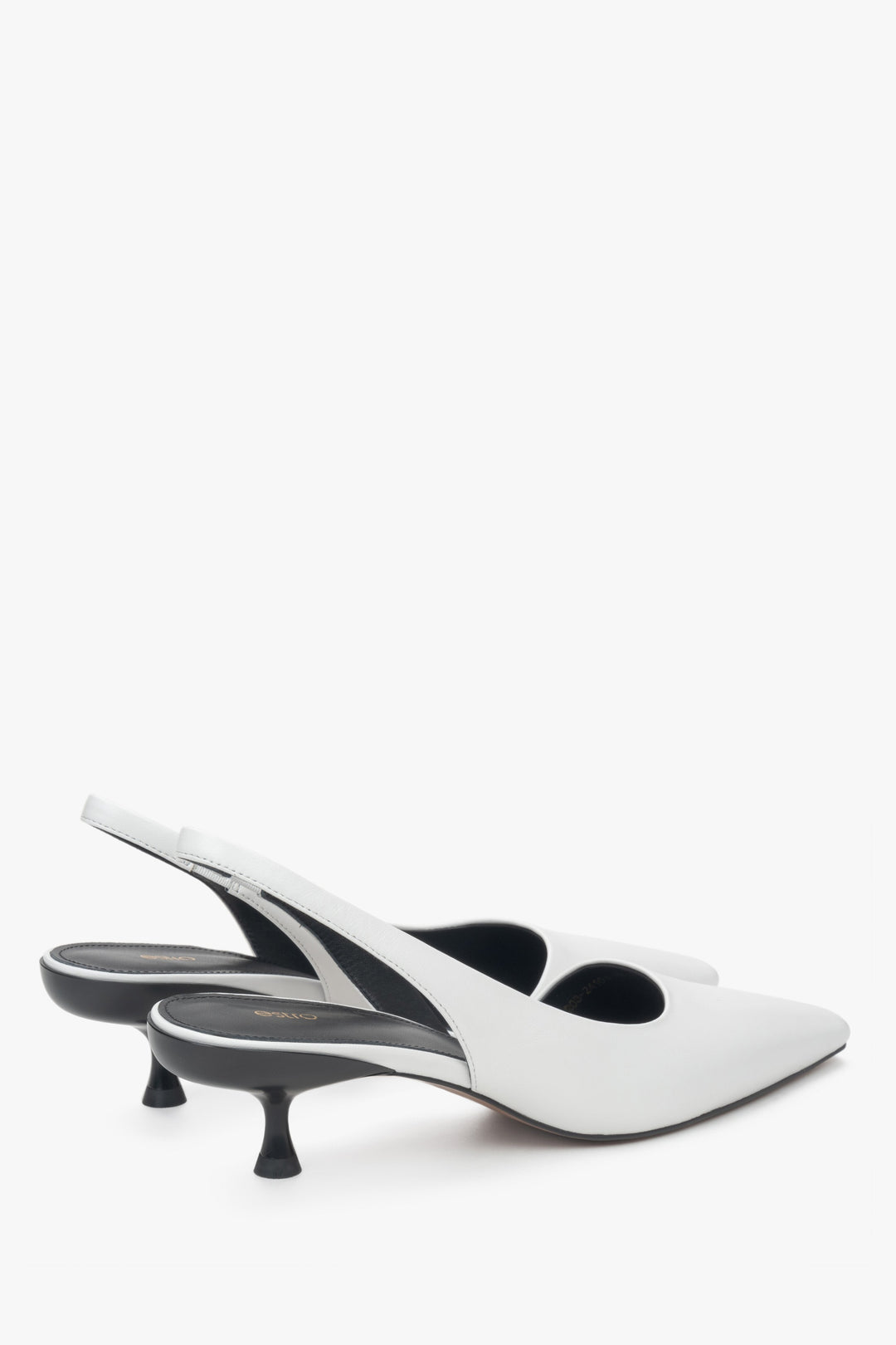 Weiße Lederschuhe mit schmalem Schnitt und Slingback-Riemen, ESTRO ER00116926