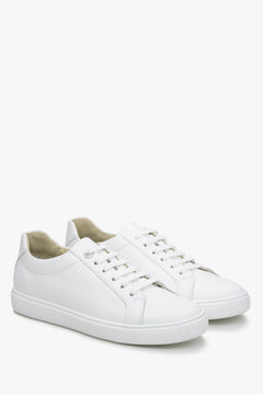 Klassische Leder-Sneaker in Weiß für Damen.