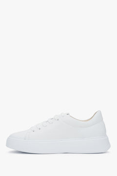 Damen-Sneaker in Weiß aus Leder von Estro – Schuhprofil.