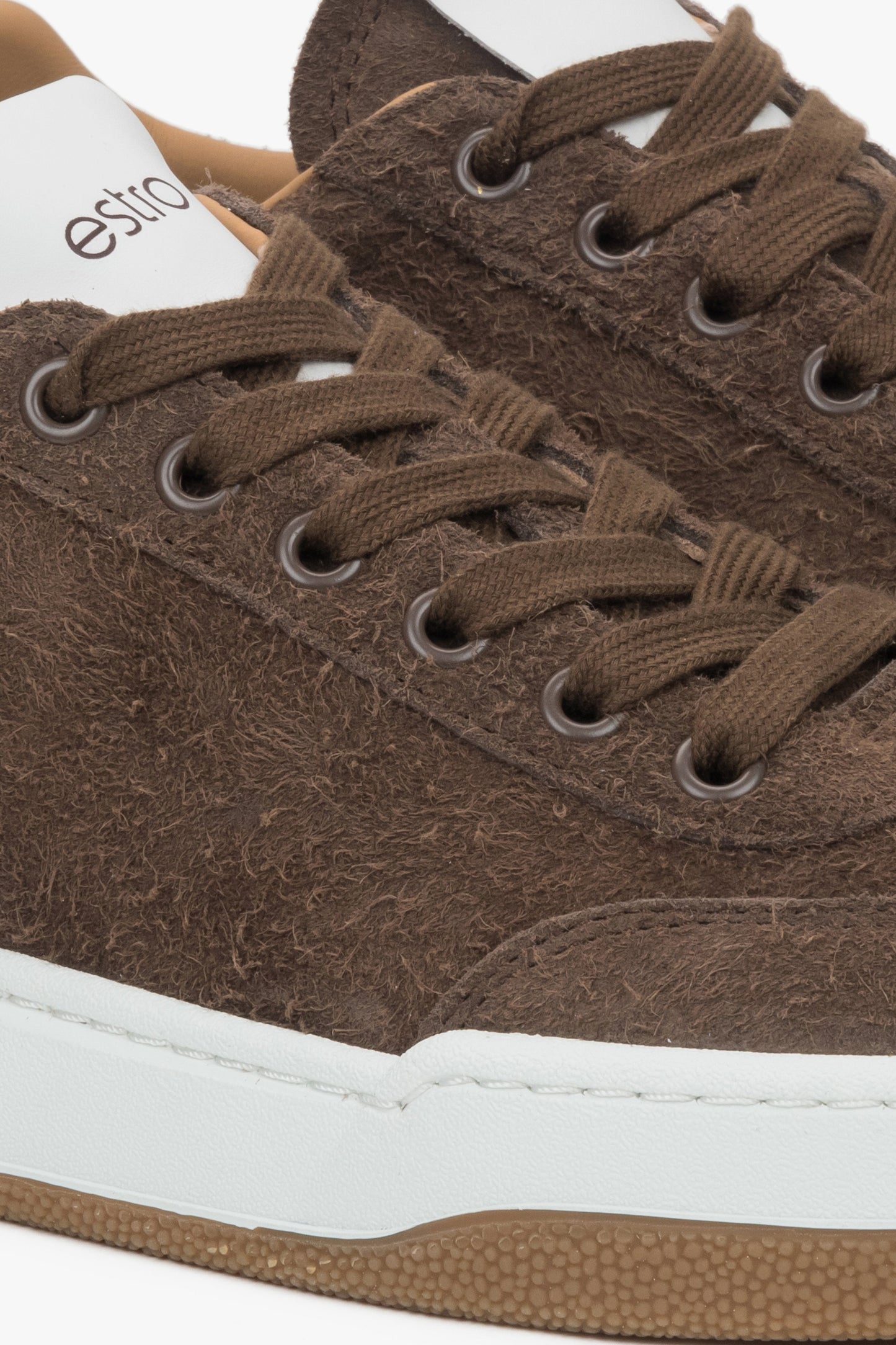 Damen-Sneaker Dunkelbraun aus Echtem Velours mit Flexibler Sohle Estro ER00116902